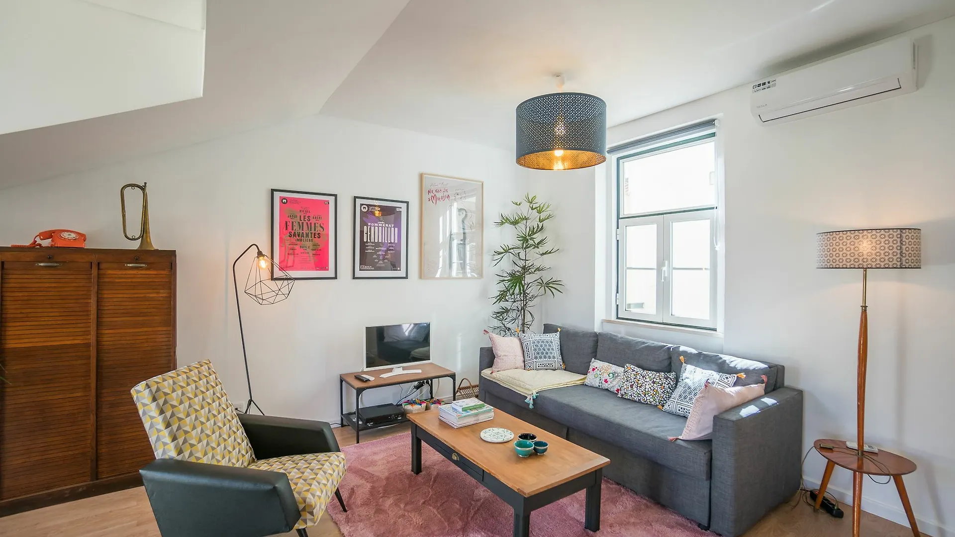 Jolie Gloria With Terrace Apartment Lisbon