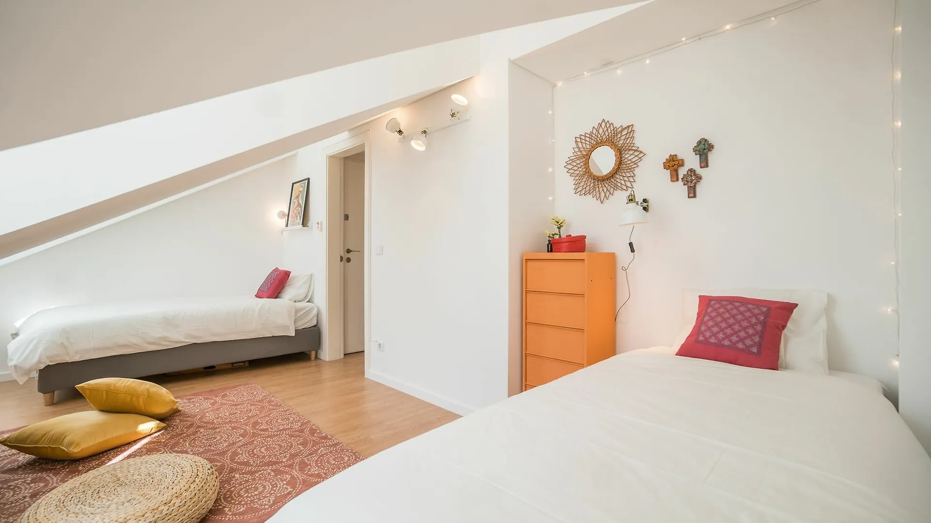 Jolie Gloria With Terrace Apartment Lisbon