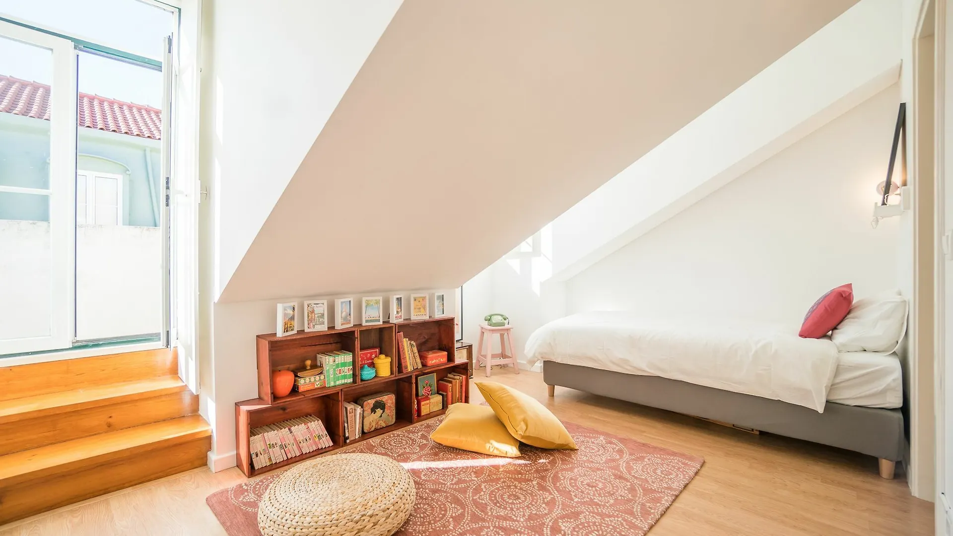 Jolie Gloria With Terrace Apartment Lisbon