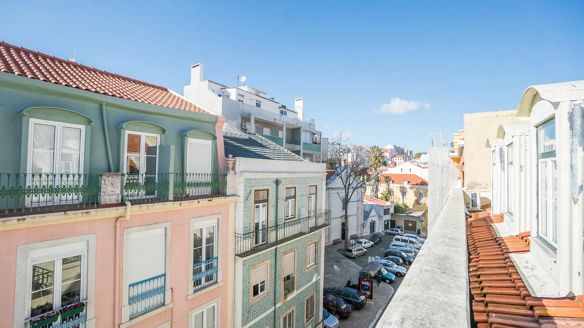 Jolie Gloria With Terrace Apartment Lisbon